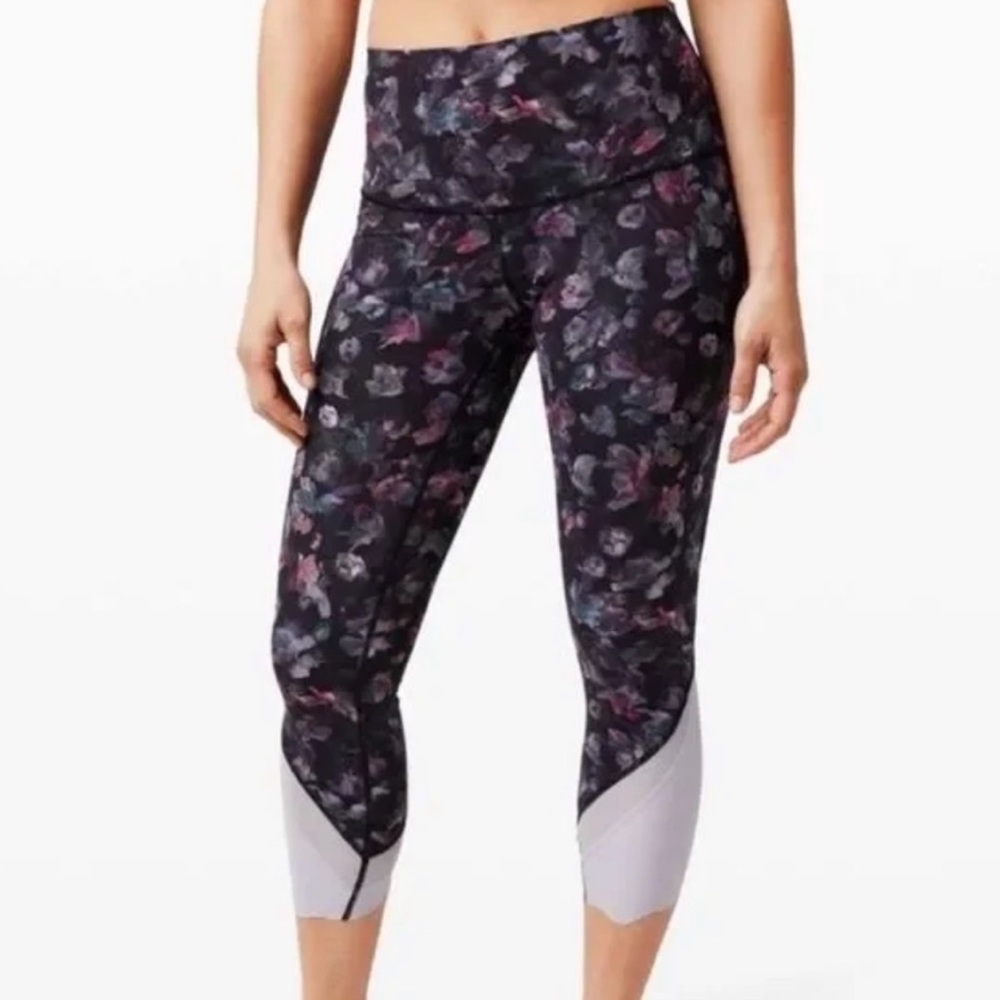 Lululemon Wunder Under Crop high rise roll down scallop Luxtrem 23" leggings